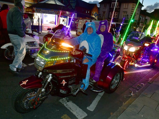 Peter and Christine Nurse of Milton Keynes find a fun way to stay warm.