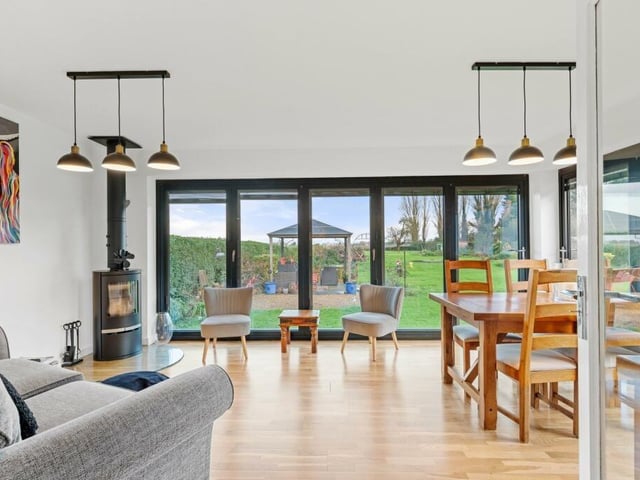 The garden room.