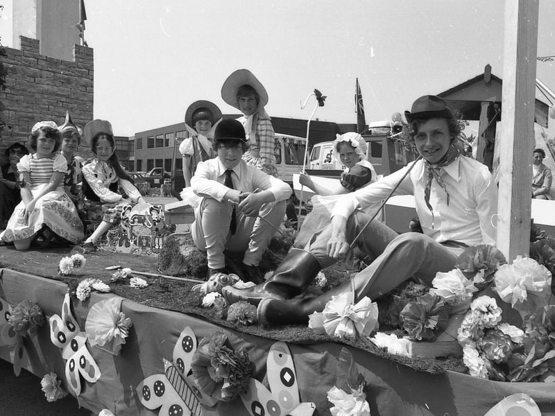 The winning floats in the individual catergory were: 1. 3rd Boston (Fishtoft) Scouts; 2. Wellington School; 3, North Holland Guides and Brownies.