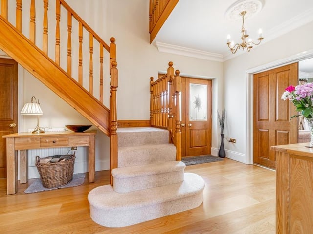 The entrance hall.