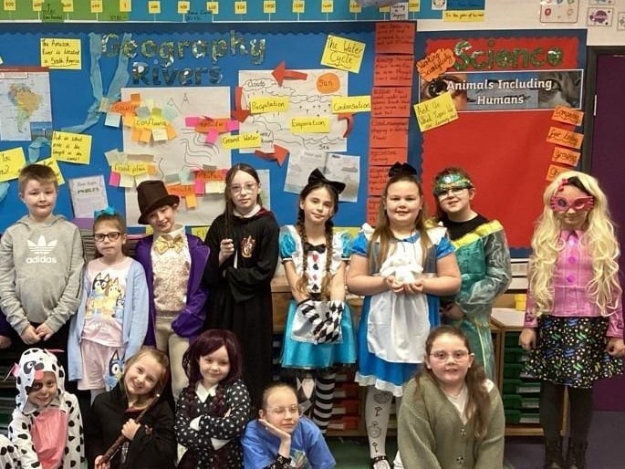 Seathorne Primary Academy - Y 3 and 4 Blue Whales.
