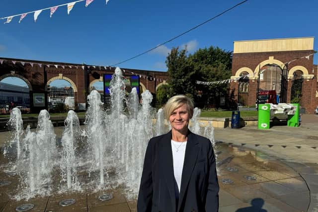 Rachel Brothwell at the centre