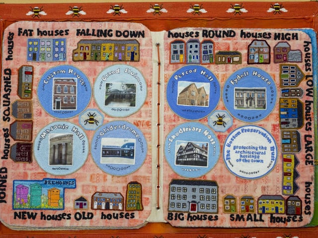 A double-page spread dedicated to the town's architecture.