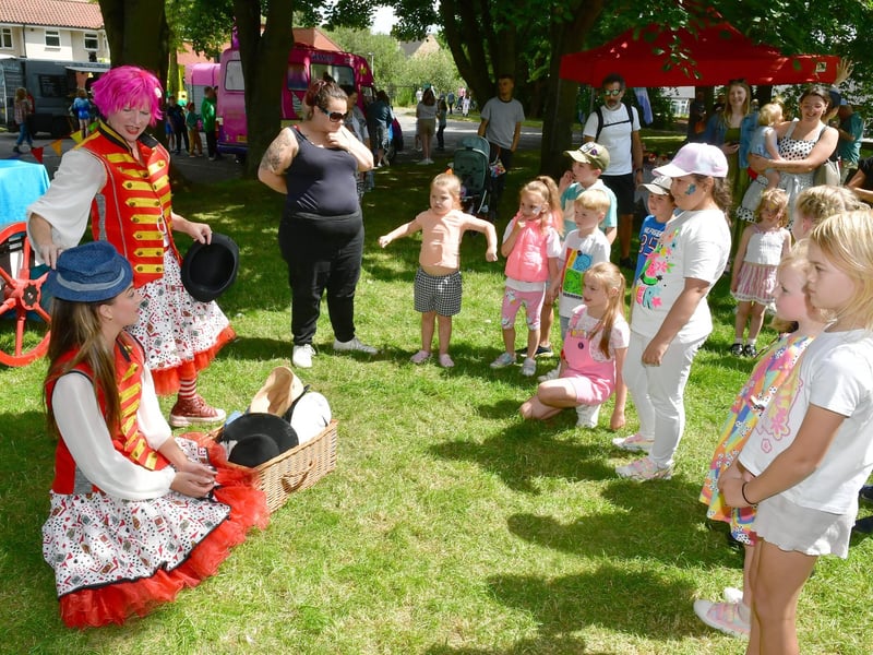 Wonderland of Games by Rhubarb Theatre.