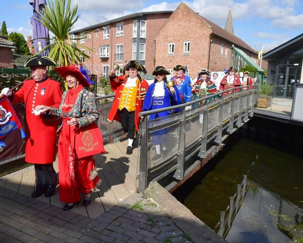 Parade to the market place