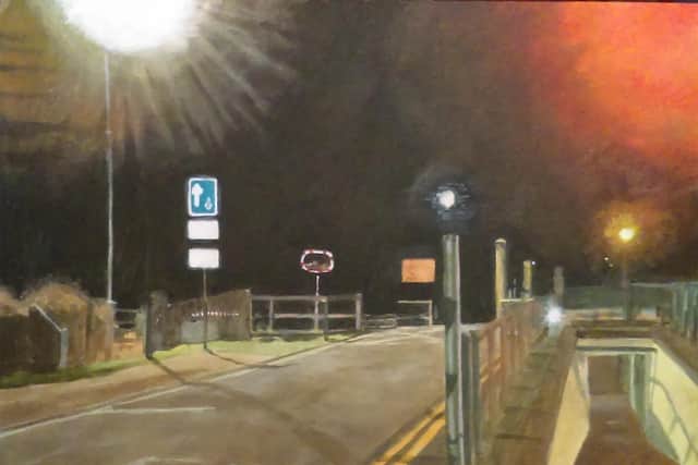 Sleaford West level crossing by Garry Ravenhall.