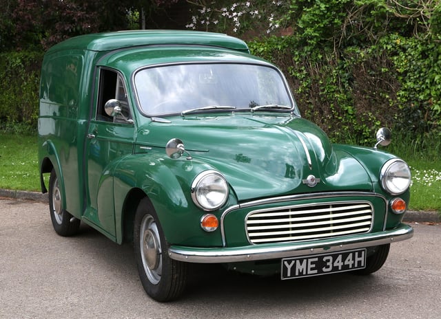 Morris Minor van