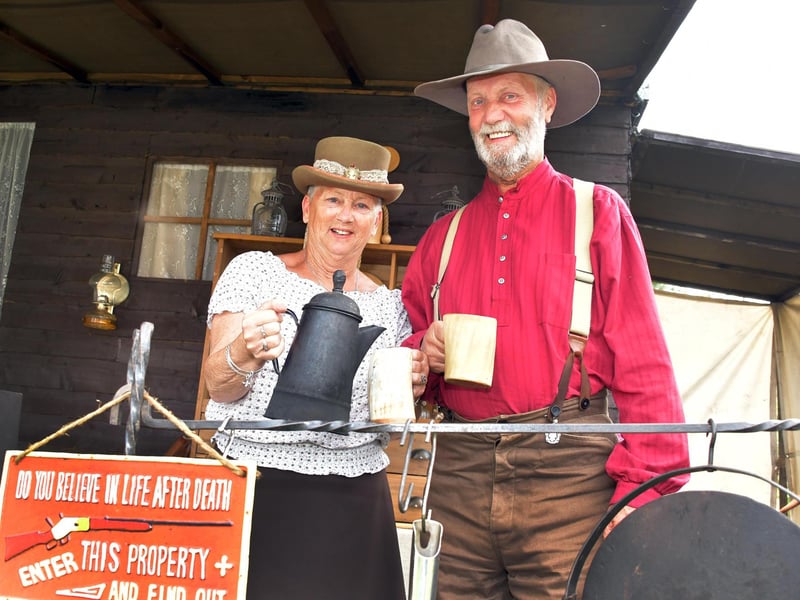 ‘Texas Marigold’ Denise Smithson and ‘Drifter’ David Smithson.