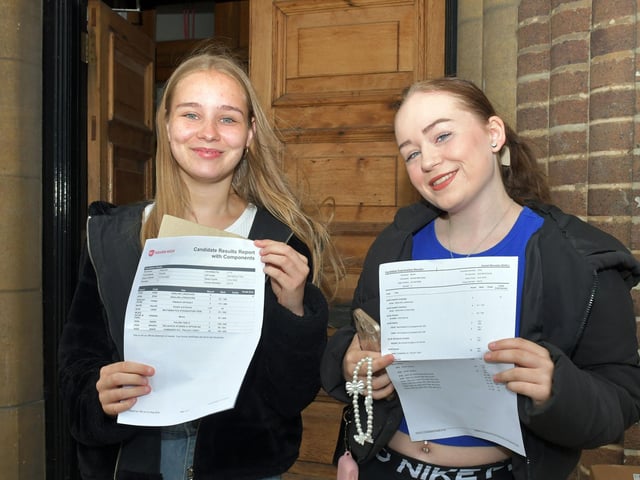 Klaudia Macusiak (left) and Krystal Revell.