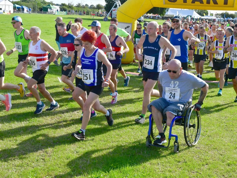 Start of the 10 mile road race