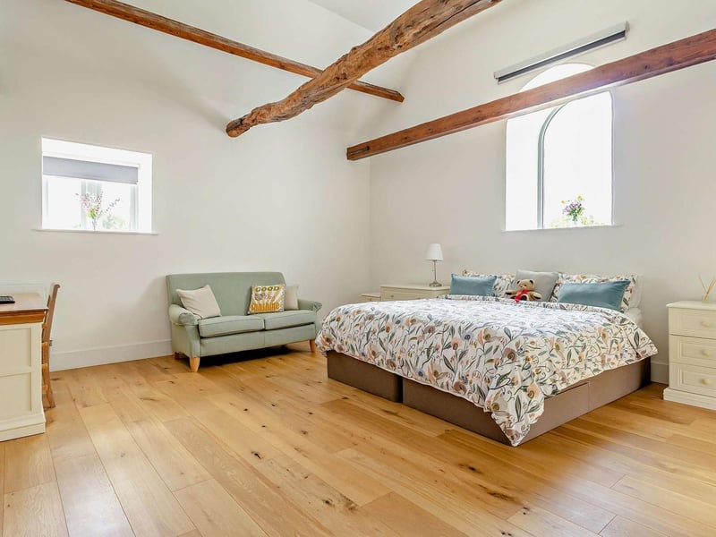The principal bedroom.