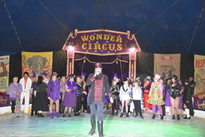 Ringmaster Gary Starr with the Lincolnshire Vocal Academy Choir.