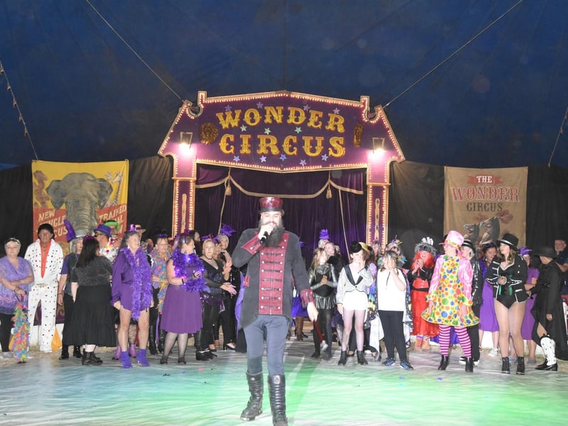 Ringmaster Gary Starr with the Lincolnshire Vocal Academy Choir.