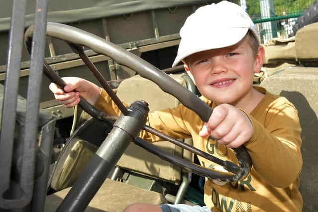 Rook Bennetto.behind the wheel at the 1940s Day.