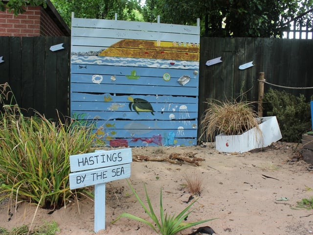 The floral displays in Richmond Park featured memorial flower displays, dahlias and a boat which had been decorated with flowers. Adults from the Hastings Day Centre in Gainsborough were there to proudly showcase the community gardens they helped to plant and grow