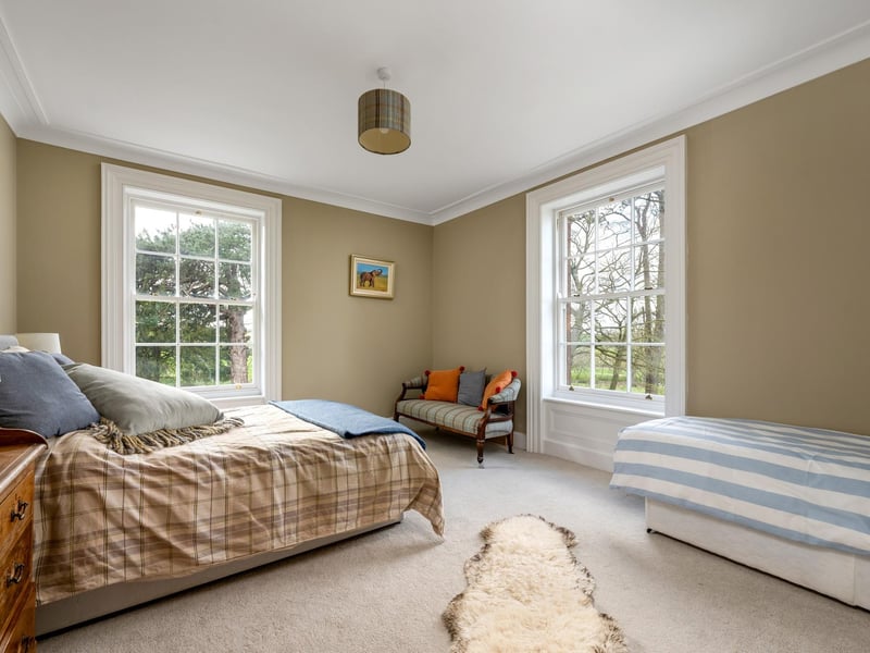 The principal bedroom.