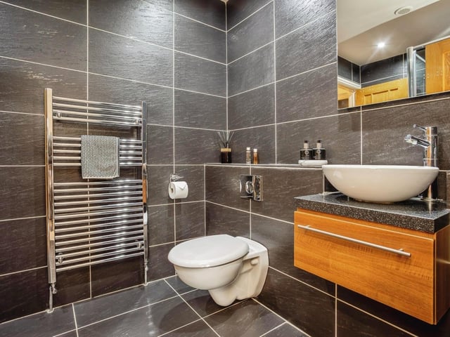 ... its Jack-and-Jill en suite facilities.