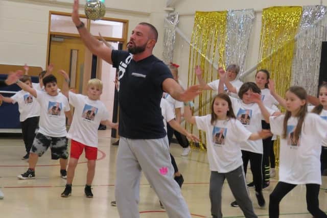 Robin Windsor on a visit to Church Lane School, Sleaford.