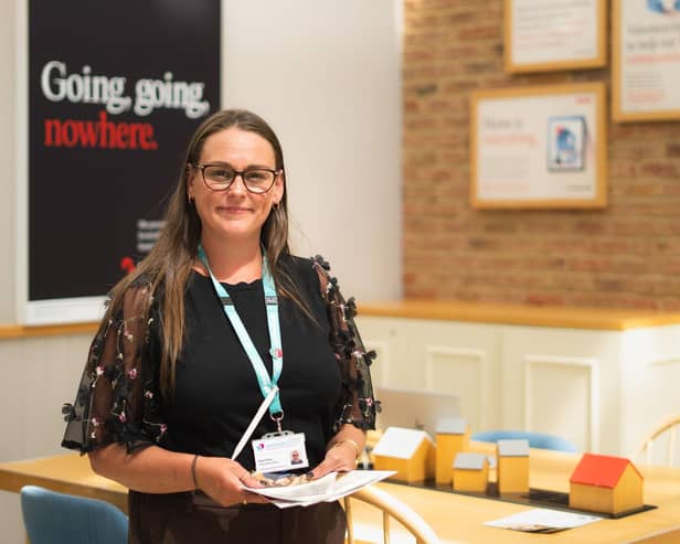 Specialist dementia nurses, known as Admiral Nurses, will support families living with dementia in Lincolnshire.