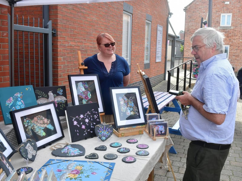 Folk artist, Jo Slesser of Timberland, with Andrew Haynes of Daventry. Photo: David Dawson
