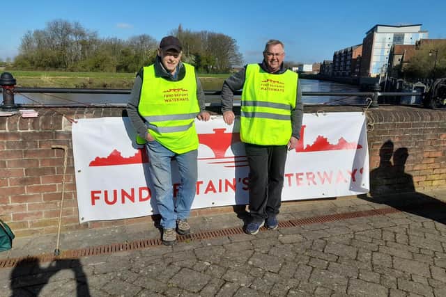 Supporters David Pullen and Andy Jee