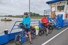 Paul Bargh (right) and Neil Steeper on their cycling challenge.