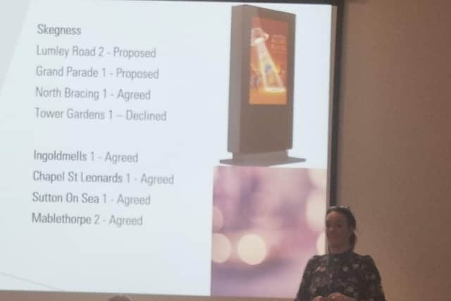 Sgt Mel Standbrook gave a presentation to Skegness Town Council.