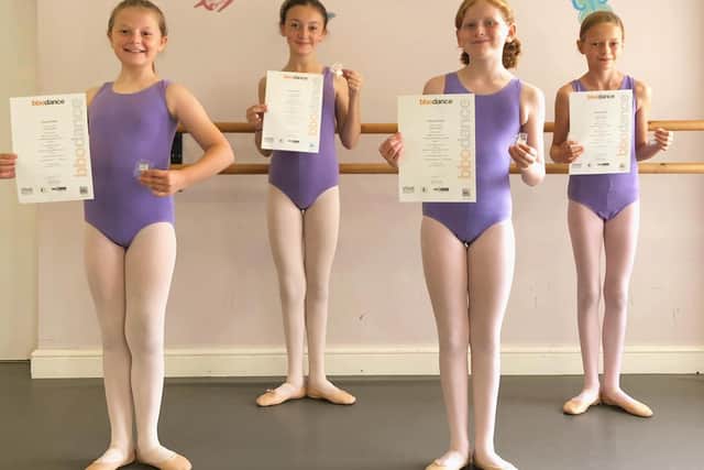 Dance 10's Grade 1 Ballet pupils.