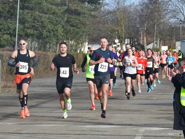 More than 400 runners took part.