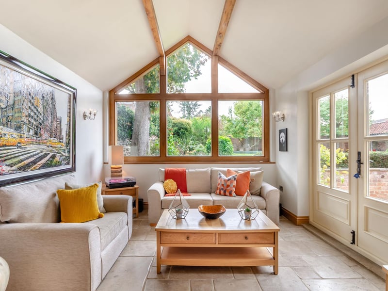 The garden room.