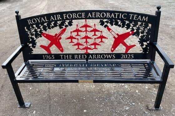 The beautiful bench that Louth man Alan Chandler has inaugurated to celebrate 60 years of the Red Arrows.