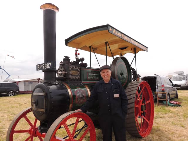 Alan Rundle of New Bolingbroke with his Brown and May steam tractor.