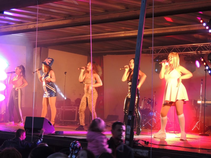 90s Spice on stage at the headline act on Saturday evening.