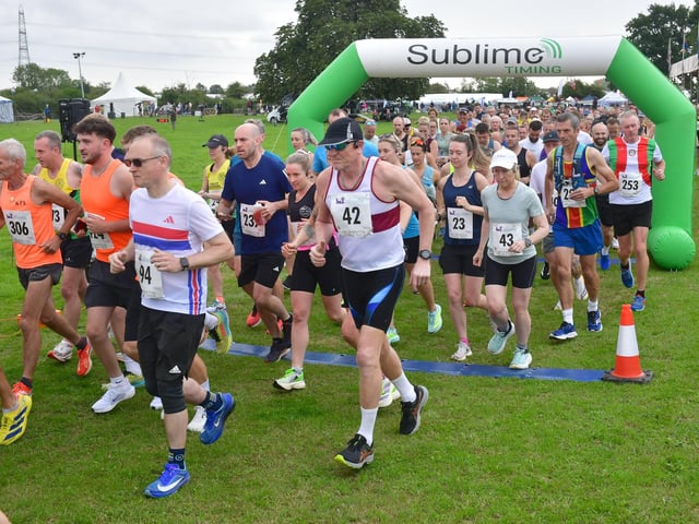 Start of the 10 mile road race