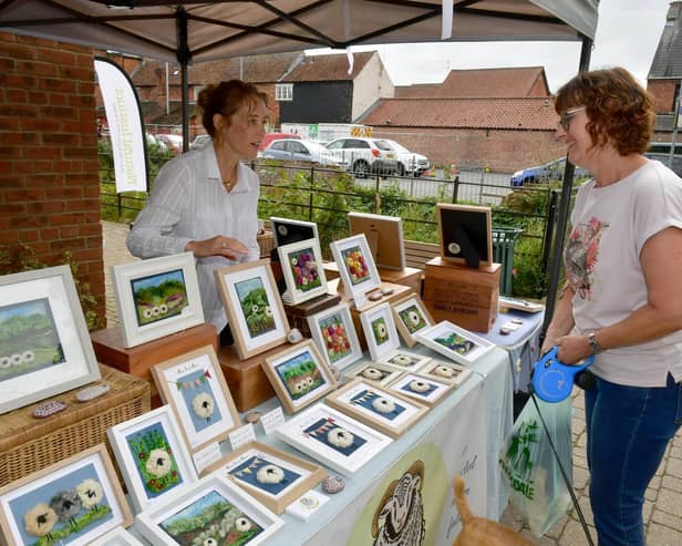 L-R Avie Mason of The Curly Sheep, Hacconby, Jackie Gilbert of Sleaford, at the Millstream Market.