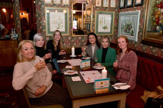 Julie Stevens, Stacie Carrott, Sophie Arnold, Lottie Cailes, Lisa Westcough, Charlotte McGregor at the new Alfredo Lounge. Photos: D.R.Dawson Photography