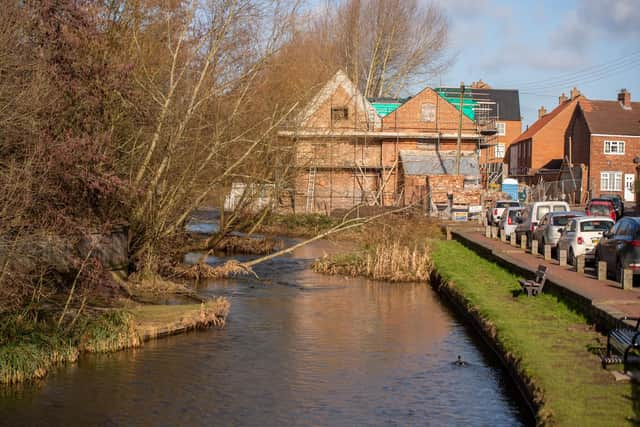 The River Bain looking towards Mill Lane.