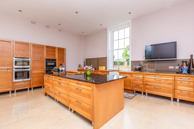 The Carriage House living dining kitchen.