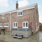 Chestnut Cottages, Wainleet St Mary.