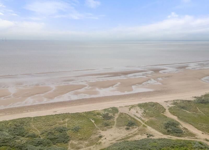 Neighbours with the North Sea.