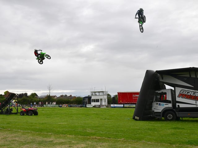 Squibbs Freestyle Motorcycle Stunt Show