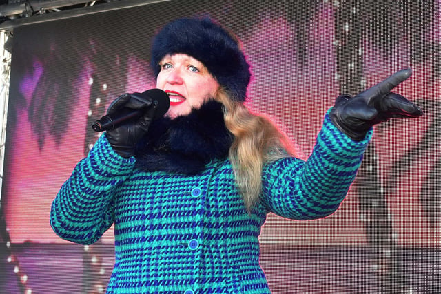 Singer Alison Jay entertainling the crowds at the Wainfleet Christmas market.