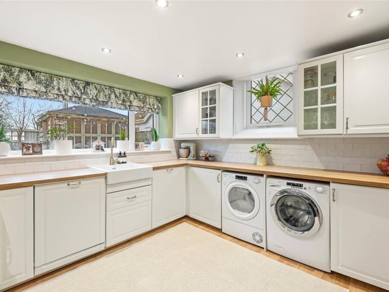A closer look at the kitchen area.