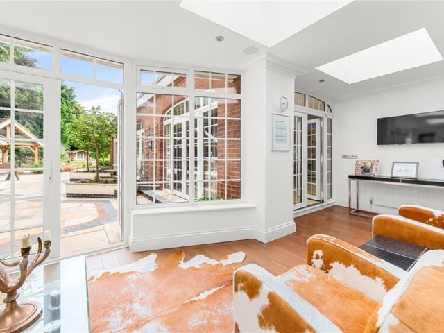 The garden room.