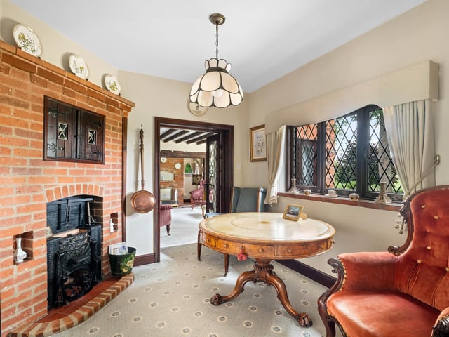 The breakfast room.