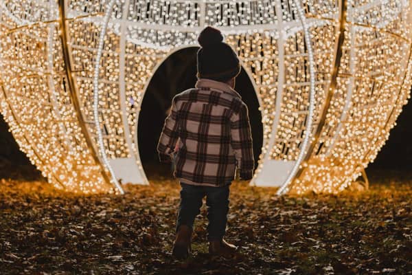 Winter Light Trail Bauble
