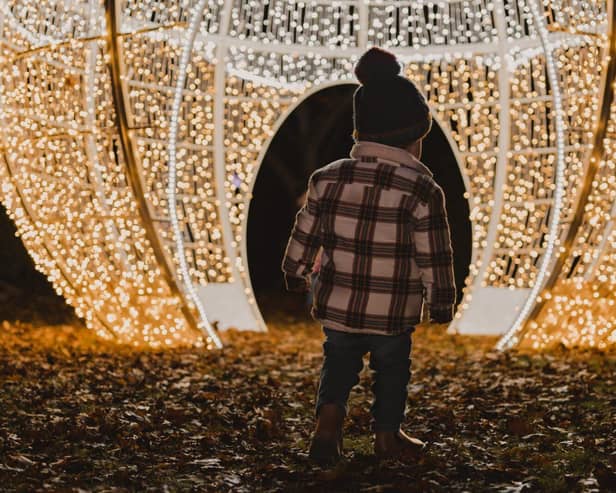Winter Light Trail Bauble
