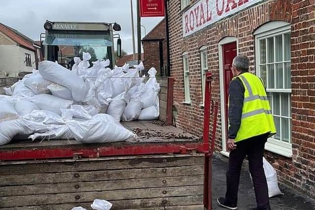Sandbag distribution in Wainfleet.