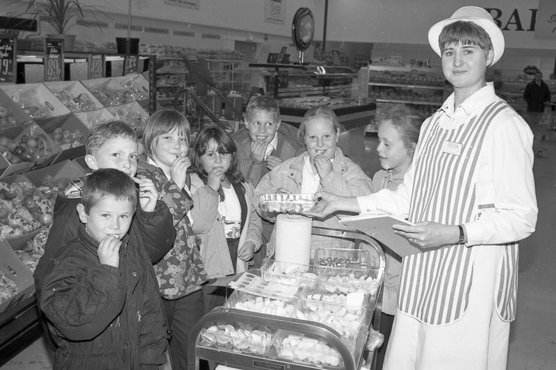 Carlton Road pupils taking part in a tasting session with Louise Guttesen of the fruit and veg section.