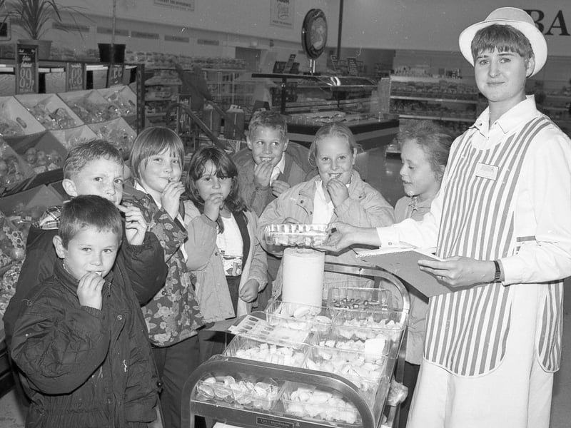 Carlton Road pupils taking part in a tasting session with Louise Guttesen of the fruit and veg section.